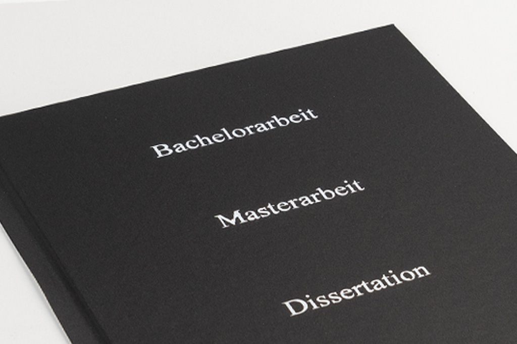 Abschlussarbeiten Hardcover: schwarz mit weißer Prägung