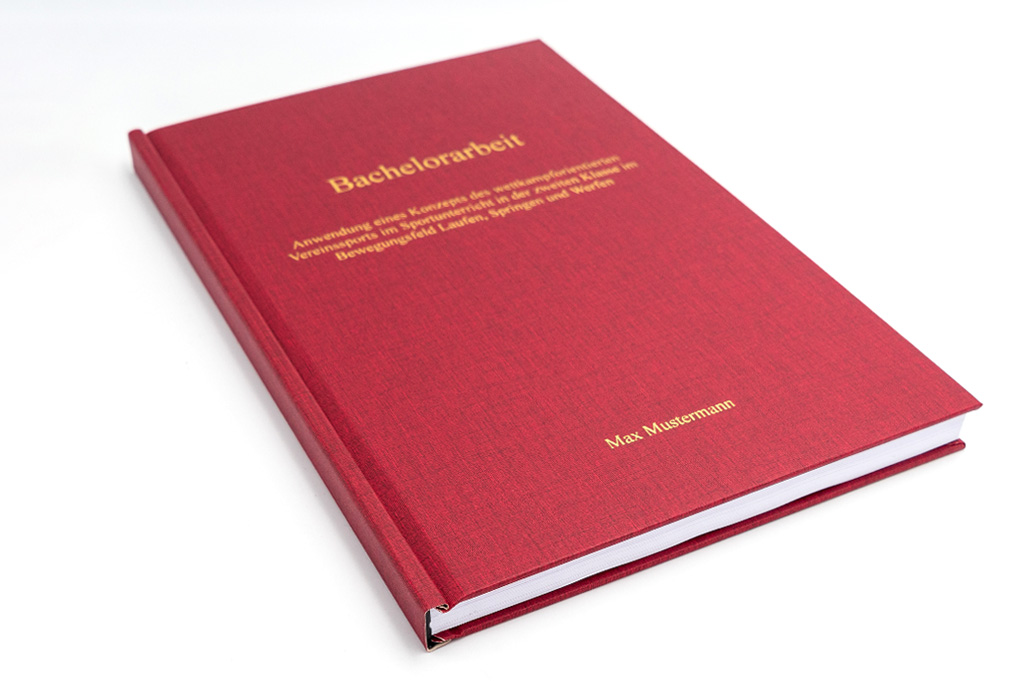 Abschlusszeitung / Jahrbuch / Kita-Zeitung Hardcover mit Beschriftung Hardcover: rot mit goldender Prägung